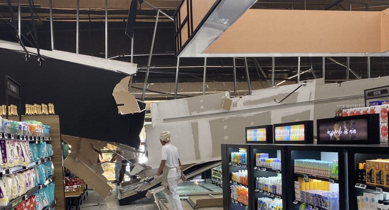 desabamento-do-teto-no-mercado-hiperideal-em-salvador-deixa-feridos