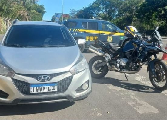 prf-recupera-veiculo-roubado-em-acao-na-br-101-em-itabuna