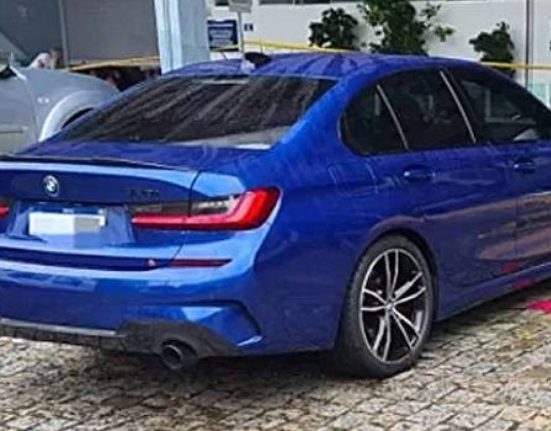 tragedia-em-balneario-camboriu:-quatro-jovens-morrem-em-carro-importado
