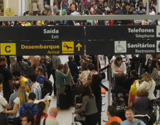 brasil-comeca-a-exigir-visto-de-turistas-da-australia,-canada-e-eua-a-partir-do-dia-10-de-janeiro