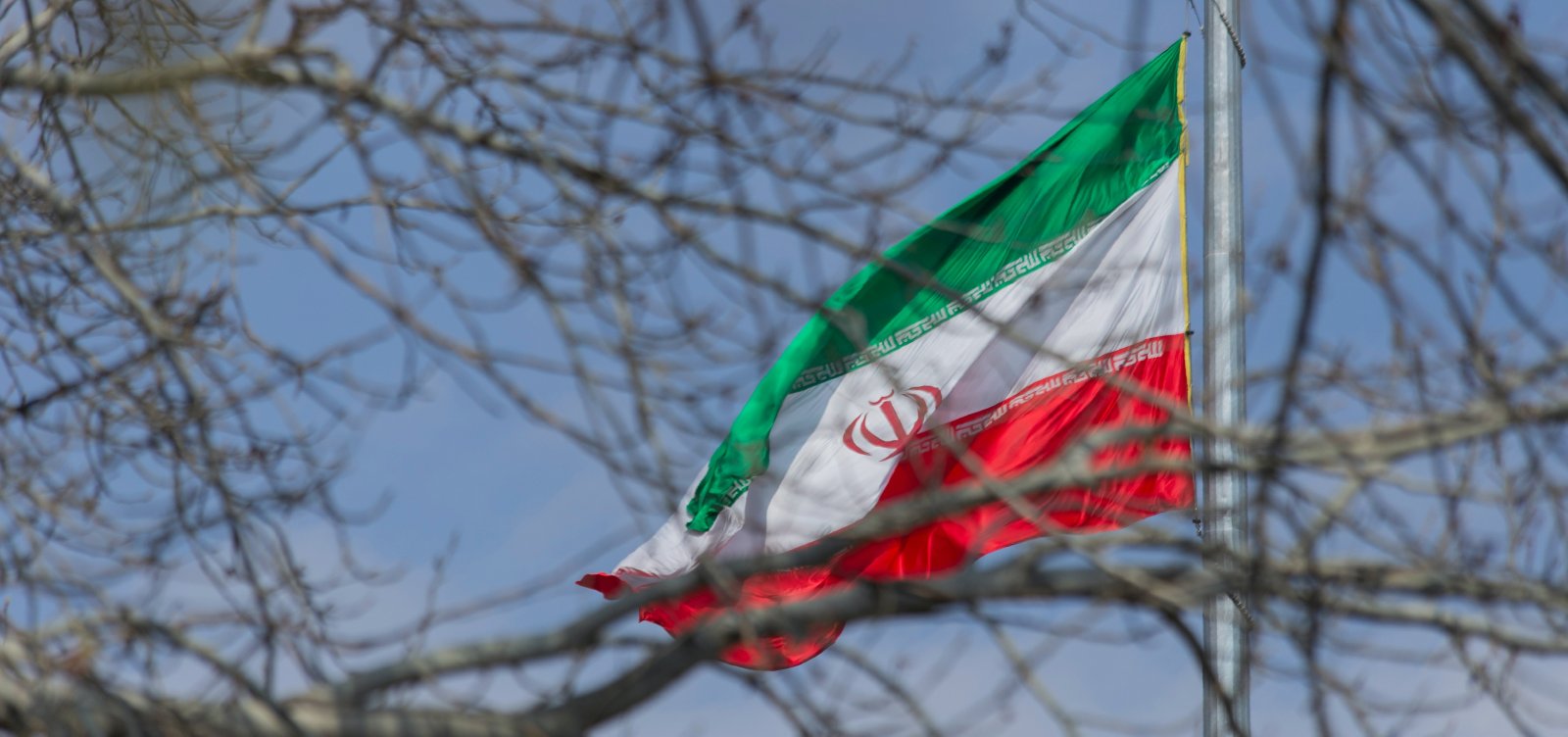 atentado-no-ira-durante-homenagem-a-qassem-soleimani-deixa-mais-de-100-mortos