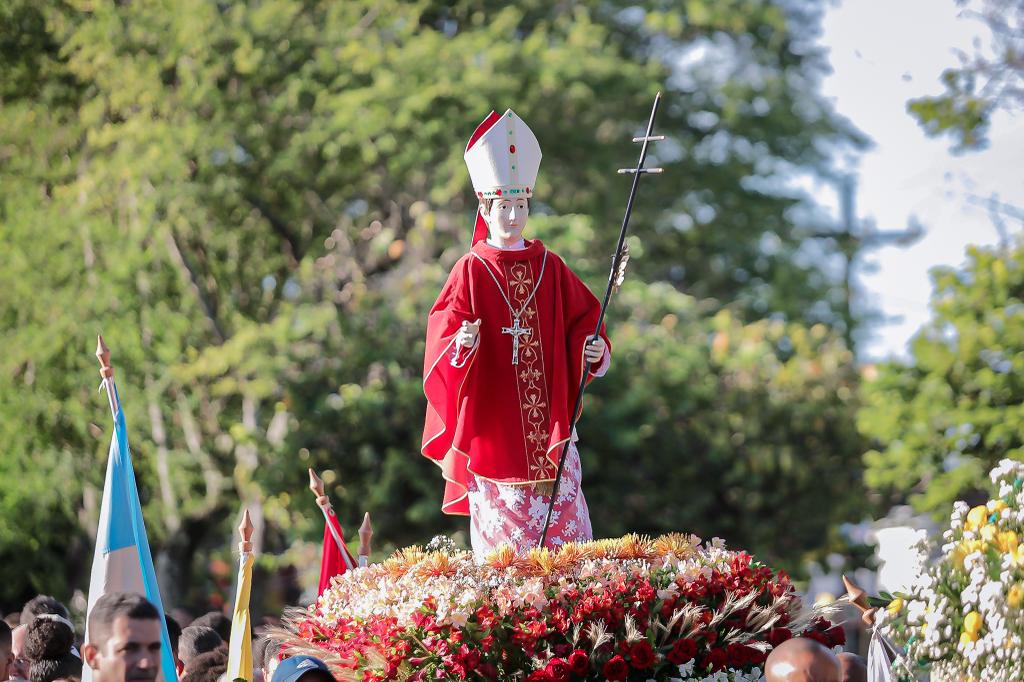 camacari-celebra-sao-thomaz-de-cantuaria-neste-domingo-(7)