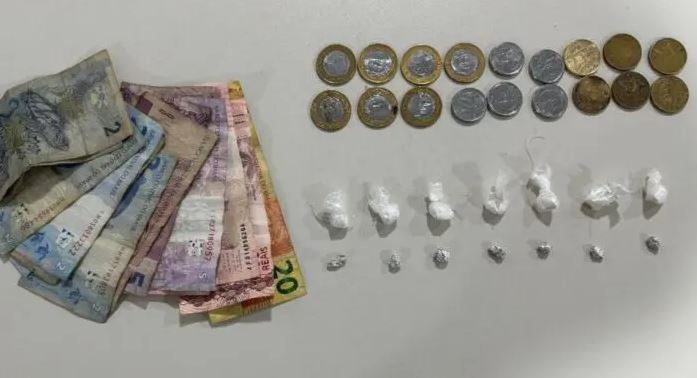 policiais-do-12o-bpm-desarticula-esquema-de-trafico-em-bar-de-camacari