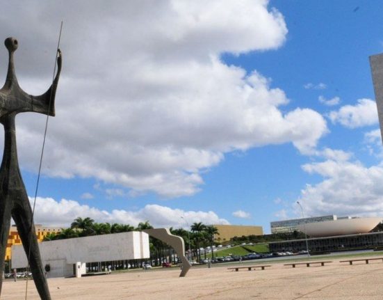 reforma-da-praca-dos-tres-poderes-e-confirmada-apos-criticas-da-primeira-dama