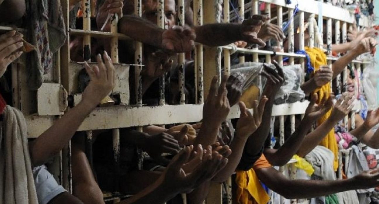 saidas-temporarias-de-detentos-no-natal:-4,8%-nao-retornaram-em-2023,-aponta-levantamento