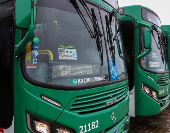nova-linha-de-onibus-amplia-acesso-as-praias-de-salvador-aos-domingos-e-feriados