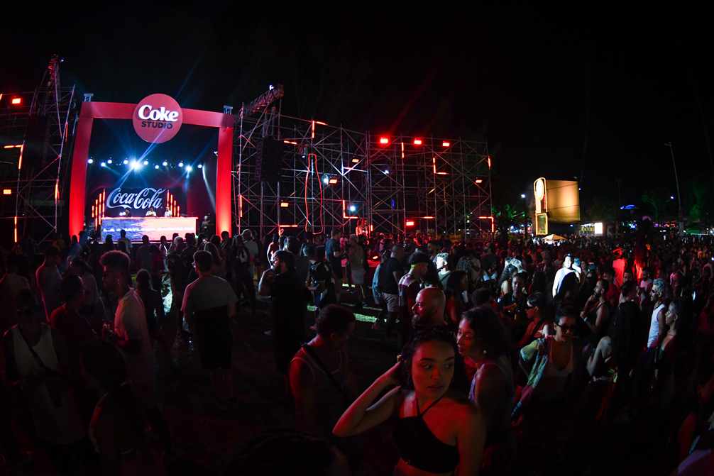 coca-cola-leva-iniciativas-sustentaveis-e-interativas-ao-festival-de-verao-de-salvador-2024