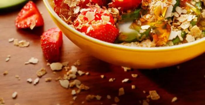 confira-quatro-receitas-de-poke,-o-prato-havaiano-que-tem-feito-sucesso