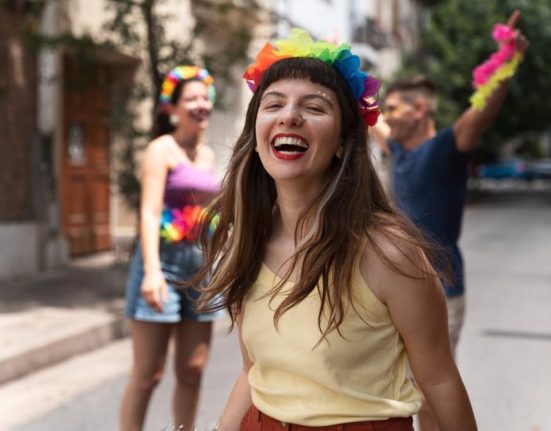 3-dicas-para-manter-o-halito-fresco-e-a-saude-bucal-no-carnaval
