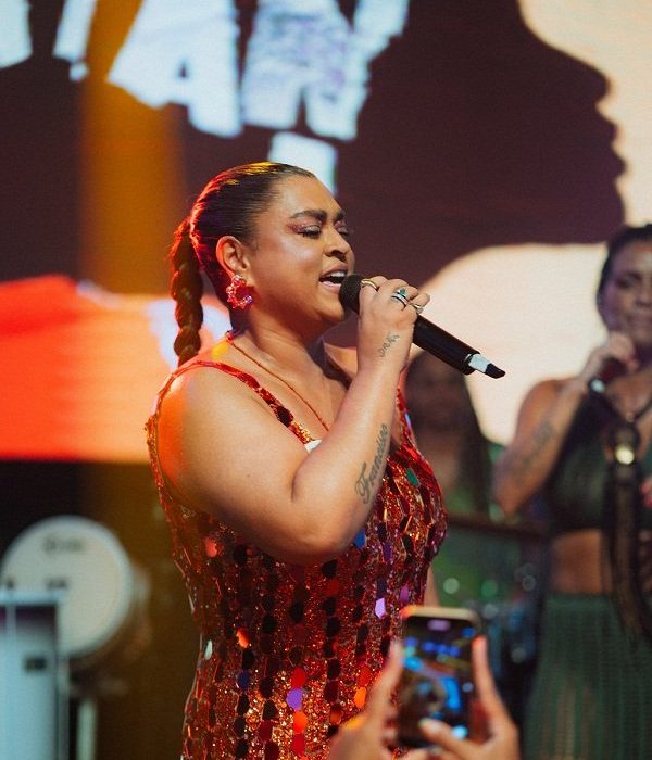 preta-gil-brilha-em-terceira-noite-de-festa-no-expresso-2222
