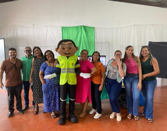 bahia-norte-promove-blitz-educativa-em-escola-de-simoes-filho
