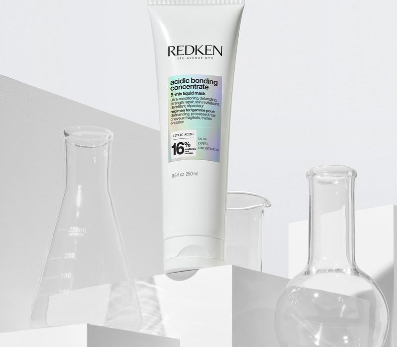 redken-apresenta-nova-estrela-em-linha-iconica:-acidic-bonding-concentrate-5-min-liquid-mask
