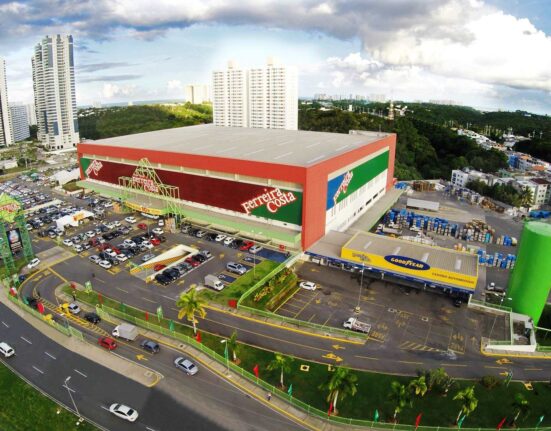 ferreira-costa-e-neoenergia-coelba-se-unem-em-acao-com-servicos-gratuitos